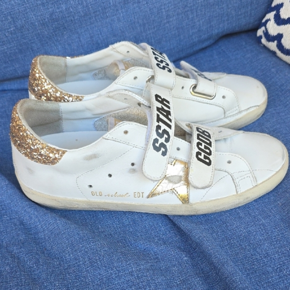 Golden Goose Women's White and Gold Star Sneakers Old School